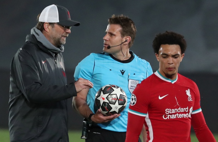 《荒野乱斗》新版本来袭！新英雄阿尔缇竟是“战斗版Moss”